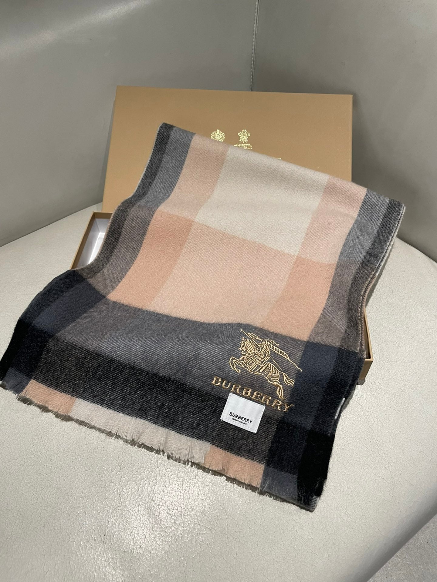 1002 Classic Soft and Comfortable Scarf