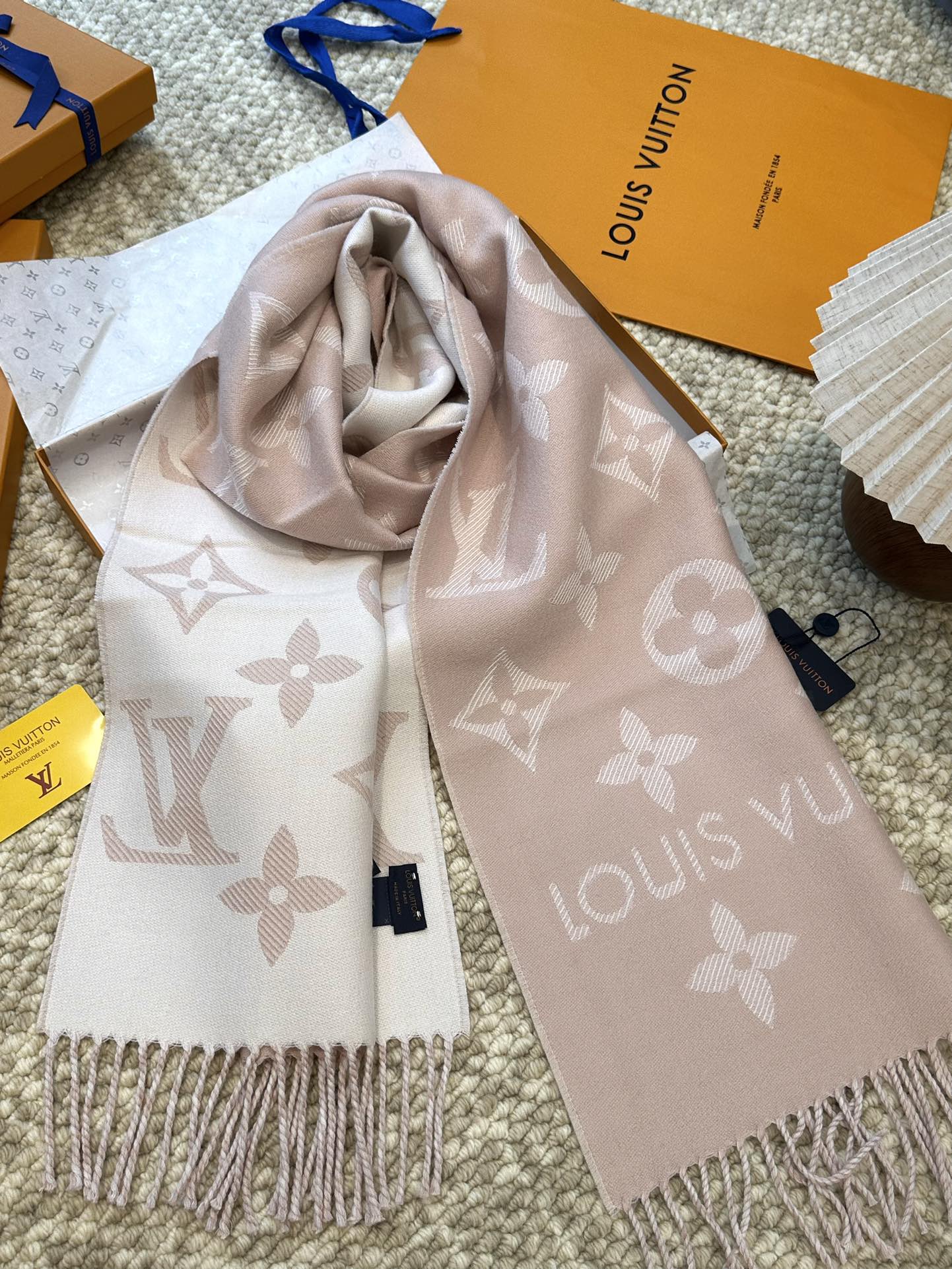 1105 New high quality skin friendly comfort scarf